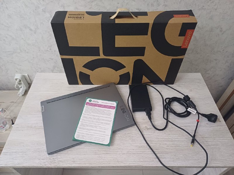 Игровой ноутбук Lenovo Legion 5 16IRX9 9