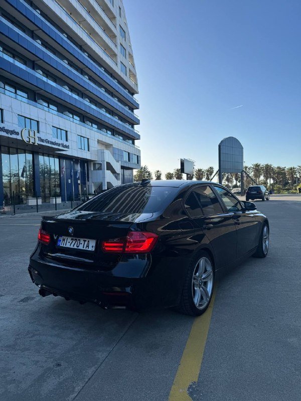 BMW F30 328i 6