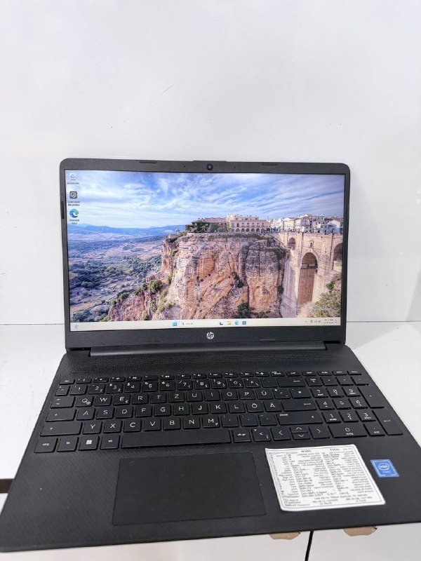 hp laptop SSD 500GB RAM 8GB