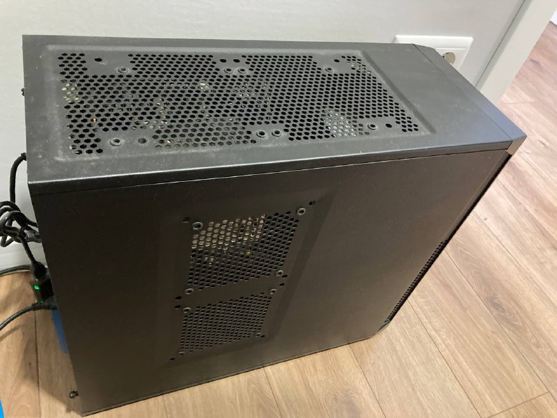PC with FX8350 CPU, R7 370 GPU, 16GB RAM