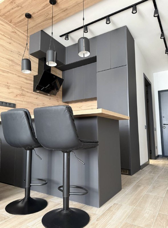 Студия с ремонтом, видом на море, мебелью в аренду 2