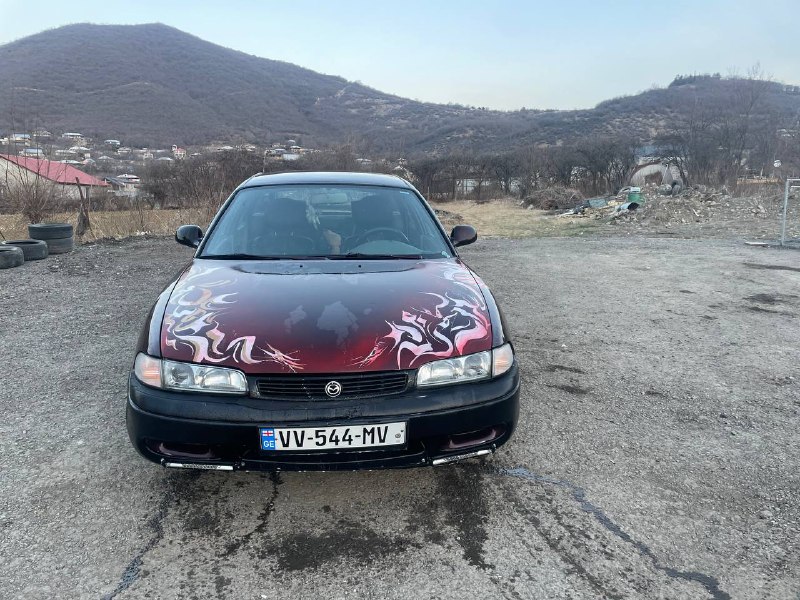 Mazda 626GE лифтбек 1992 4