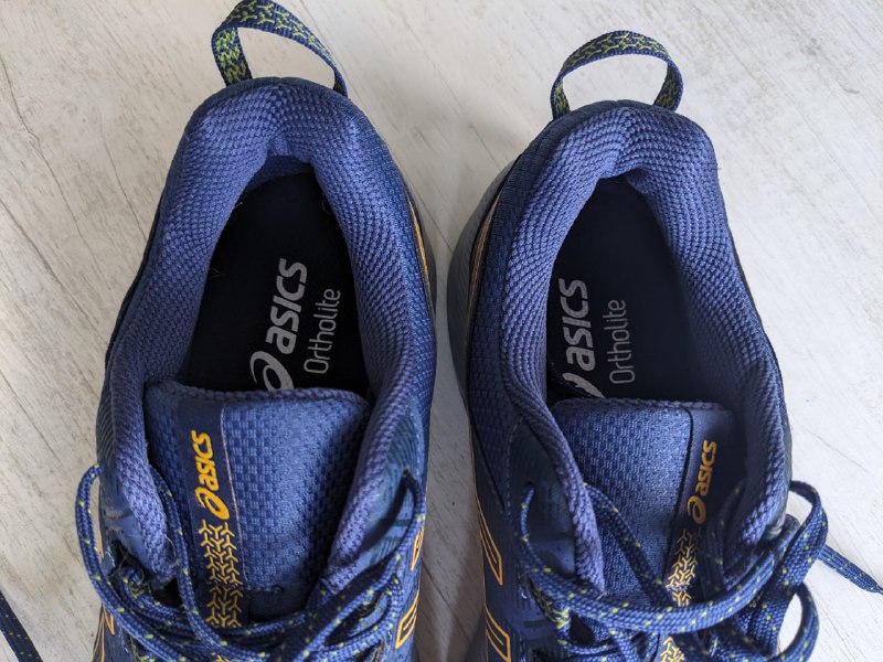 ASICS Men's GEL-VENTURE 9 shoes size 8.5 US 4