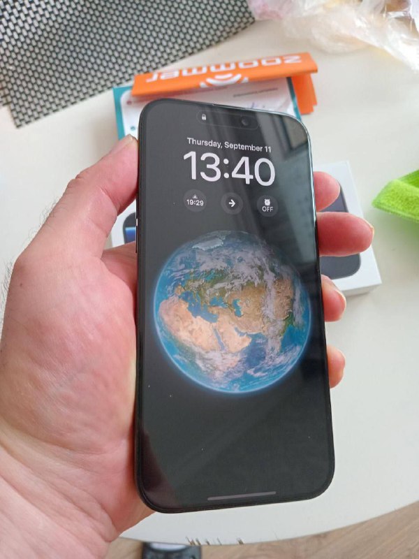 iPhone 16 Pro Max 256 GB 2