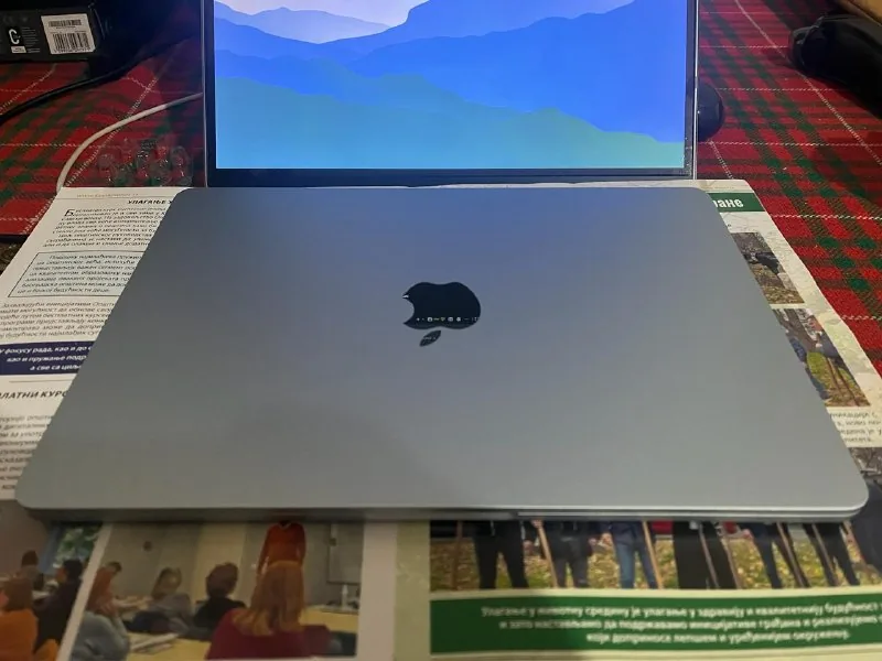 MacBook Air M5 13 и 15 дюймов, аксессуары 1
