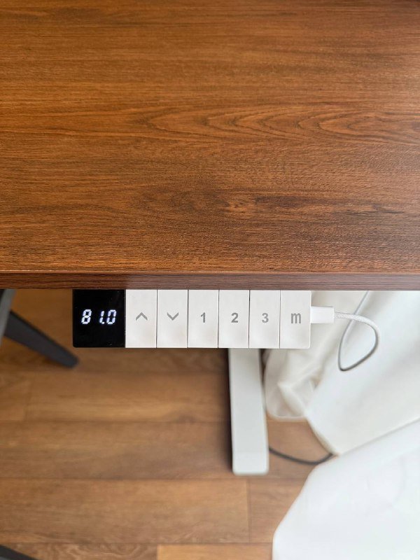 Рабочий стол с подъемным механизмом 3