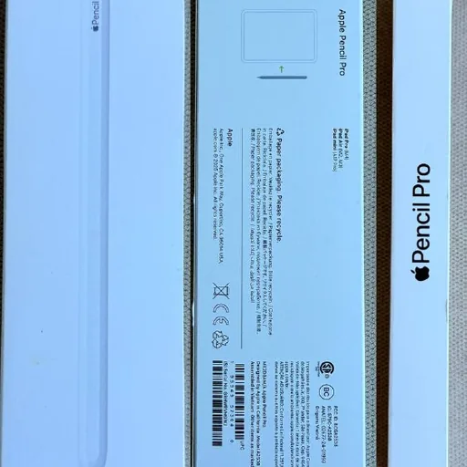 Apple Pencil Pro, солнцезащитные очки Ray Ban, KeySmart iPro, чехол Nintendo Switch