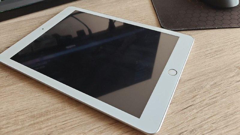 Планшеты Apple iPad 5th gen 32 gb, wifi и wifi+sim