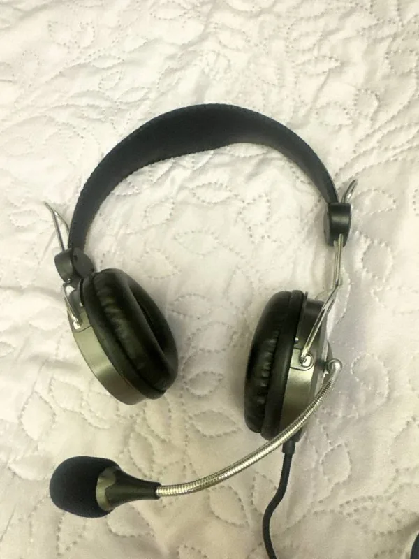 Наушники с микрофоном 1