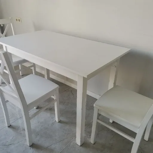 Стол и 3 стула IKEA