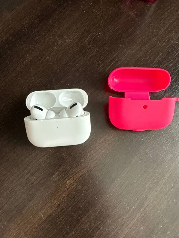 AirPods Pro, амбюшуры