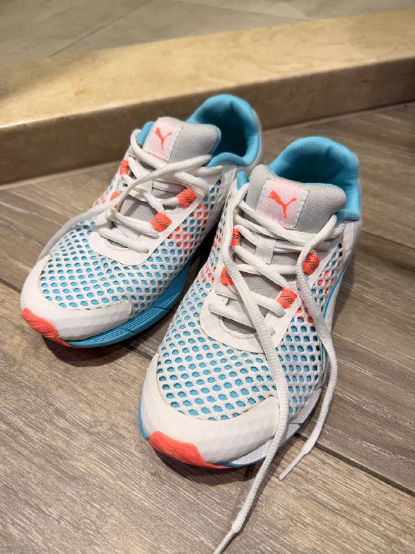 Кроссовки Puma, Calvin Klein, Crocs женские 5