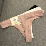 Женские стринги Calvin Klein, HUGO, Lacoste 2