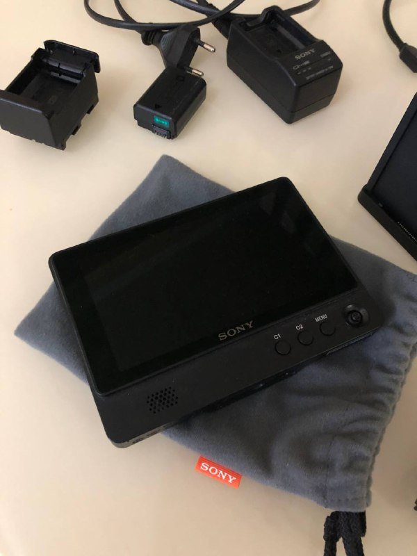 накамерный монитор Sony CLM FHD5