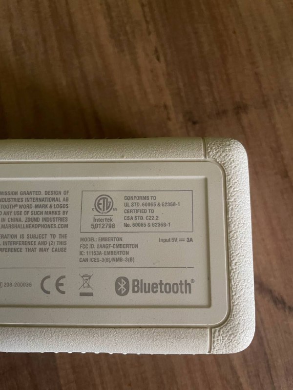 Портативная bluetooth колонка Marshall Emberton 3