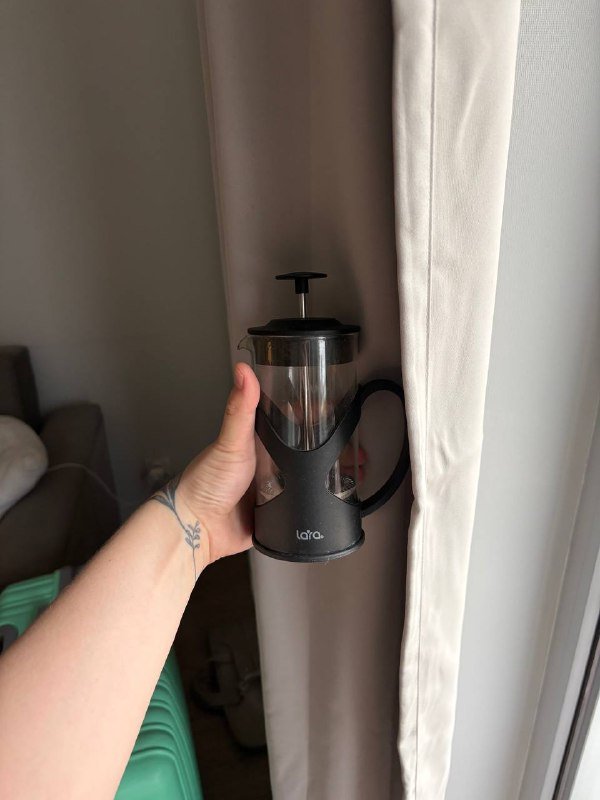 Кастрюля с крышкой, сковородка с покрытием, форма для выпекания, салатник, френч пресс 10