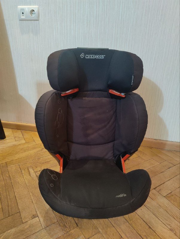 Автокресло Maxi-Cosi RodiFix