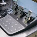 Logitech G923 руль с педалями 3