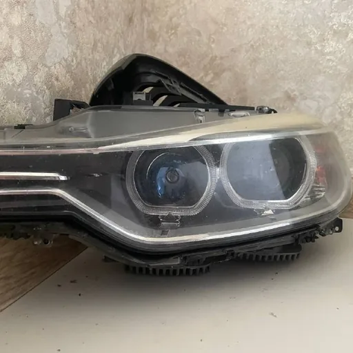 Фара, крыло, решетка BMW F30, динамики BMW E39, магнитофон