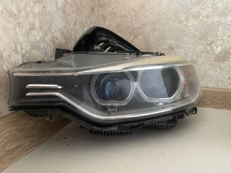 Фара, крыло, решетка BMW F30, динамики BMW E39, магнитофон 1
