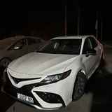 Toyota Camry 2018 4