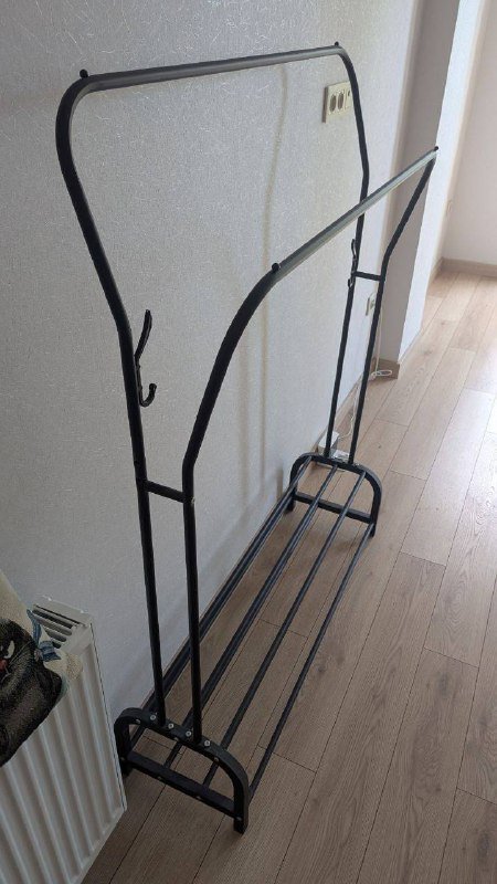 Железная вешалка рейл