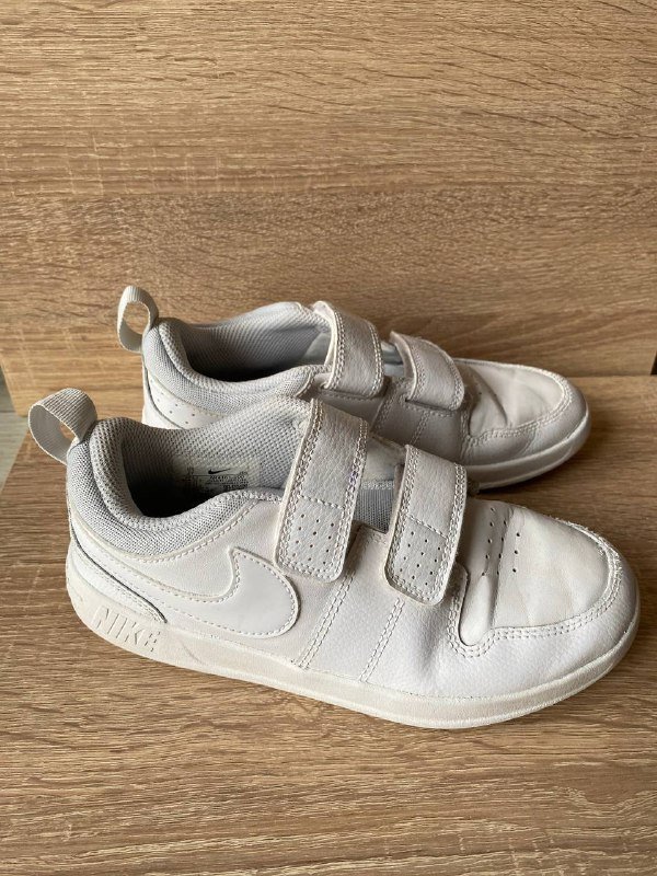 Детские кроссовки