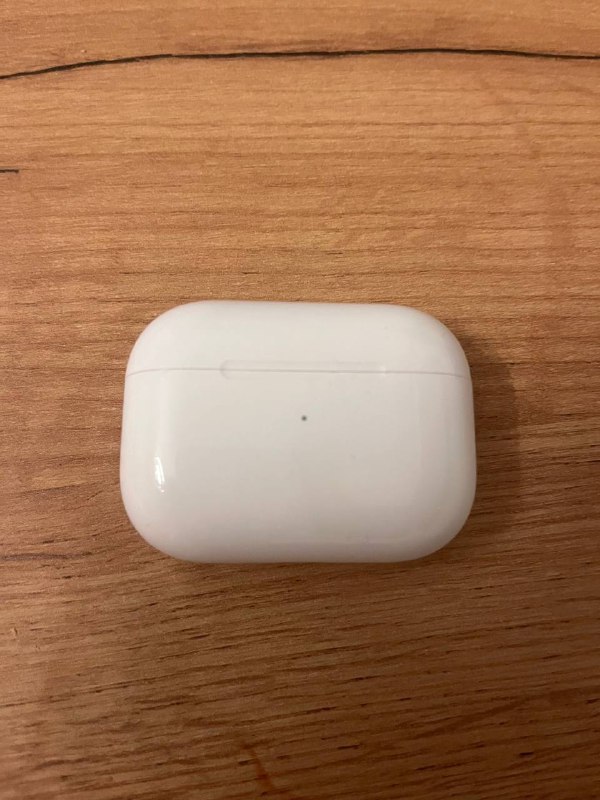 Кейс от AirPods Pro 2 в идеальном состоянии 3