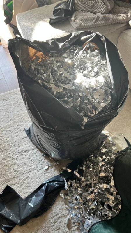 Использованная фольга от шоу