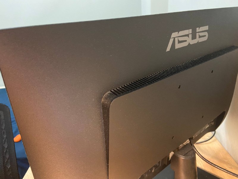 Монитор ASUS VA24EHE, клавиатура Keychron K2, наушники Haylou W1, Redmi Buds 2