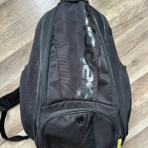 Теннисный рюкзак Babolat, мячи Penn и Dunlop, ракетка Head, кроссовки Nike