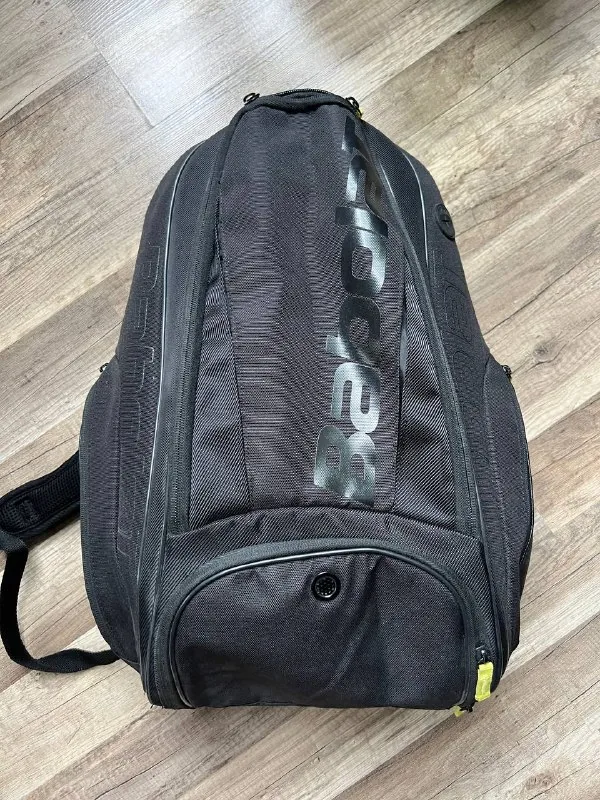 Теннисный рюкзак Babolat, мячи Penn и Dunlop, ракетка Head, кроссовки Nike 1