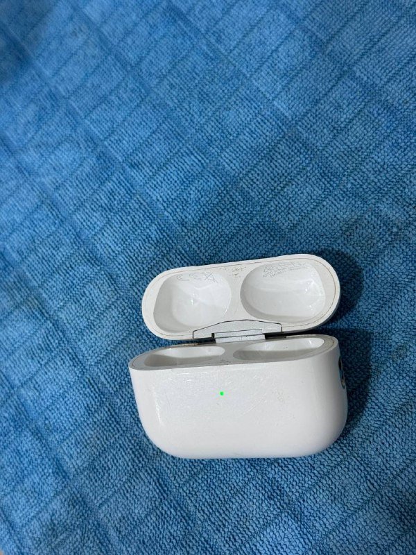 Кейс AirPods Pro 2 gen lightning оригинал 3