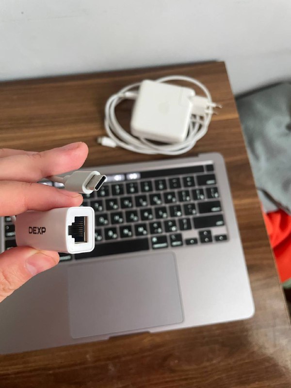 MacBook Pro M1 8/256 без дисплея и Wi-Fi с зарядкой 2
