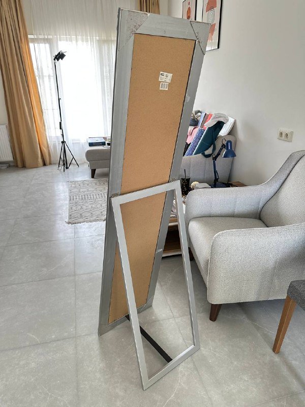 Зеркало Jusk с ножкой 2