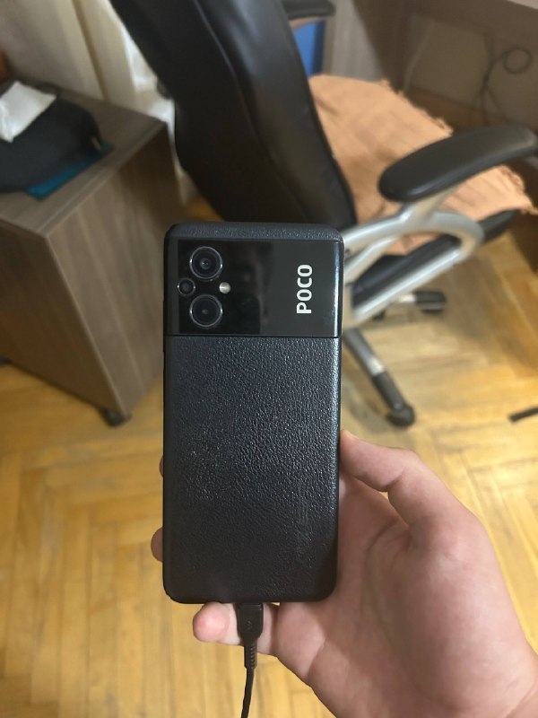 Телефон Xiaomi Poco M5