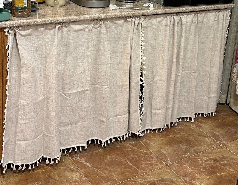 Маленькие регулируемые карнизы для шторки 4