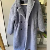 Куртка H&M, шубка Waikiki, зимний горнолыжный комбинезон 3