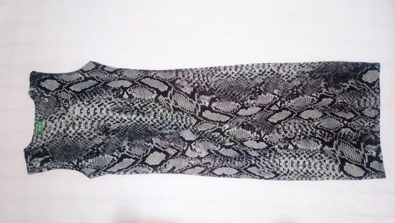 Платье-карандаш со змеиным принтом S-M