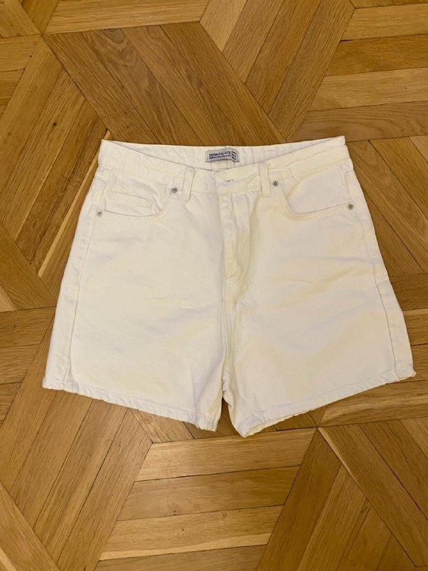 Джинсы Levis 501, Шорты 12 Stories, Кардеган COS, Платье Michael Kors, Спортивный костюм 6