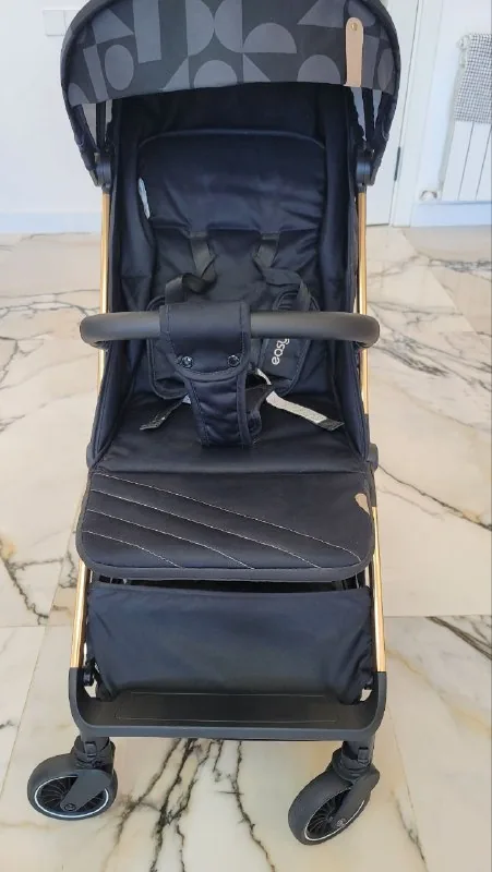 Коляска Chipolino Easy Go 4