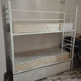 Двухъярусная кровать с матрасами 1