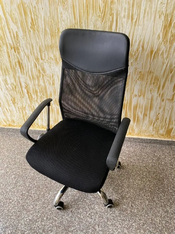 Large JYSK chair 1