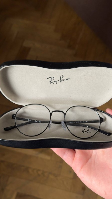 JBL Flip 6, мышка Razer DeathAdder, очки RayBan, кроссовки New Balance 574 4