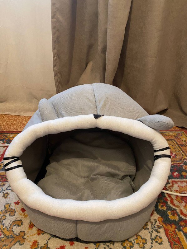 Домик для кошки в отличном состоянии