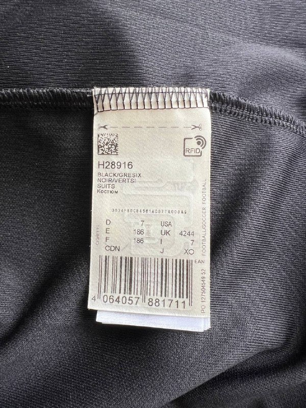 Костюм Adidas, Ветровка Adidas 2