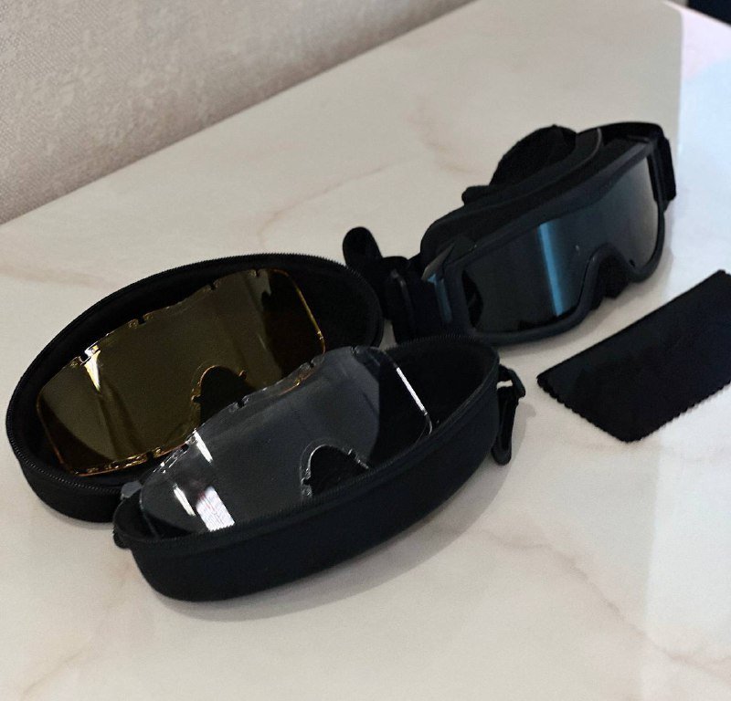 Маска защитная горнолыжная с 3 стеклами чехлом 2