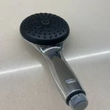 GROHE-ის საშხაპე თავი, მუხლის დამცავები, პაუერბანკი, ქეისები, მოსასხამი 7