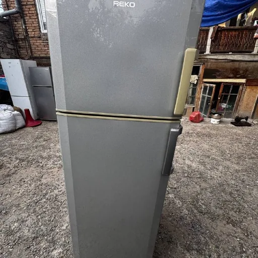 Двухкамерный холодильник Beko