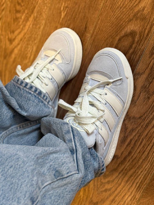 Новые кроссовки Adidas 38 размер 6